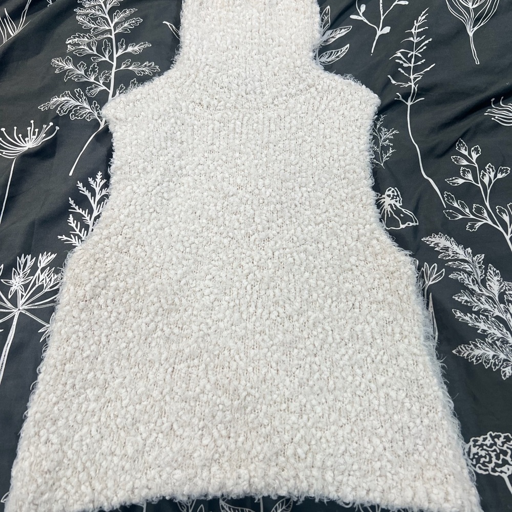 Zara Sherpa Cream Sweater Tank